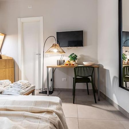 Dafne Room Un'Oasi Romana Per Coppie 외부 사진